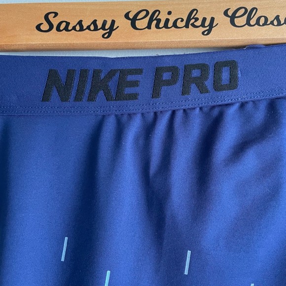 Nike Pro Linear Rain Printed Blue Reflective Athletic Ladies Capri Leggings, M - Picture 7 of 7